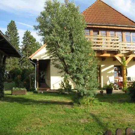In Hohenkirchen Mit Garten, Grill Und Gemeinschaftlichem Pool *